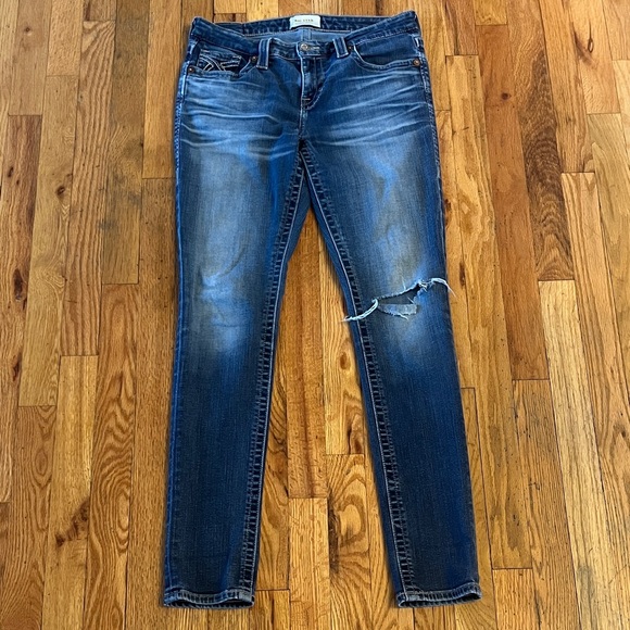 Big Star Women's Dark Blue Skinny Jeans with Embroidered Back Pocket- size 28 - Picture 6 of 13